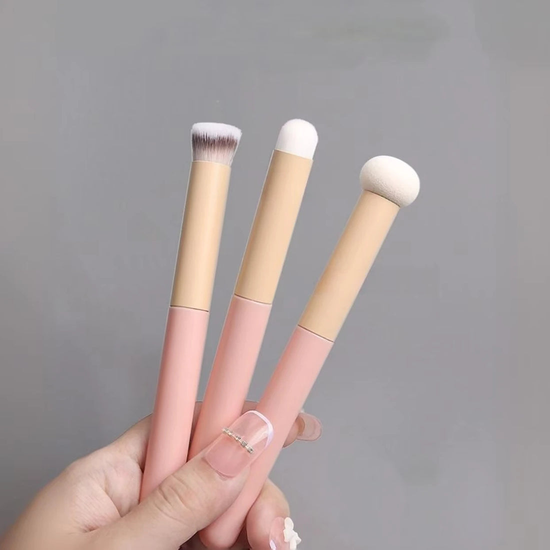 3 High-Quality Makeup Brushes, Mushroom Head Sponge, Concealer Brush, Foundation Brush, Lipstick, Lip Makeup Brush, Makeup Tools